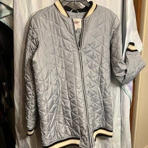 Not too puffy puffy jacket with gold trim